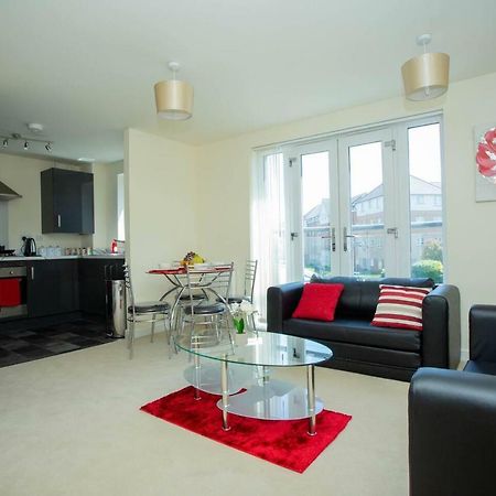 Lake View Apartment Northampton Dış mekan fotoğraf