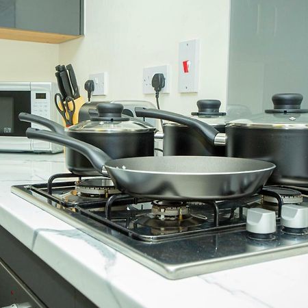 Lake View Apartment Northampton Dış mekan fotoğraf