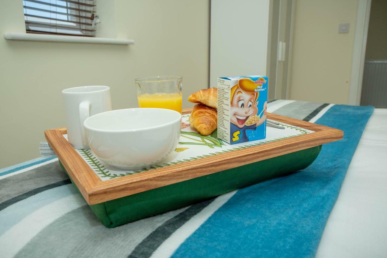 Lake View Apartment Northampton Dış mekan fotoğraf