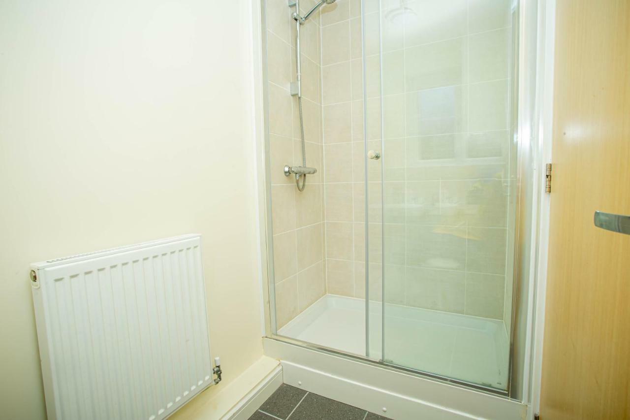 Lake View Apartment Northampton Dış mekan fotoğraf